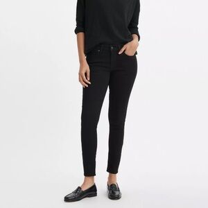 Levi’s black 711 skinny jeans size 28